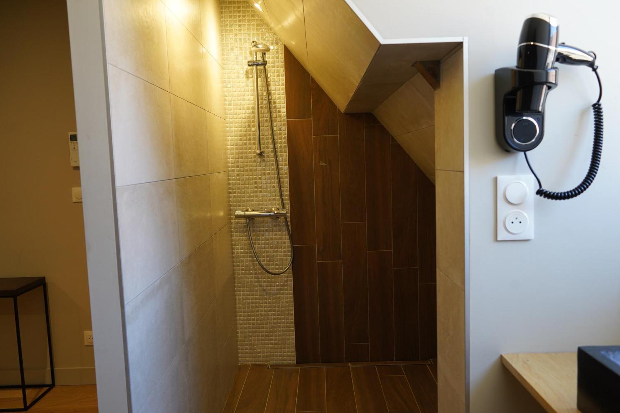 Les Suites Gueguen Chablis Bagian luar foto